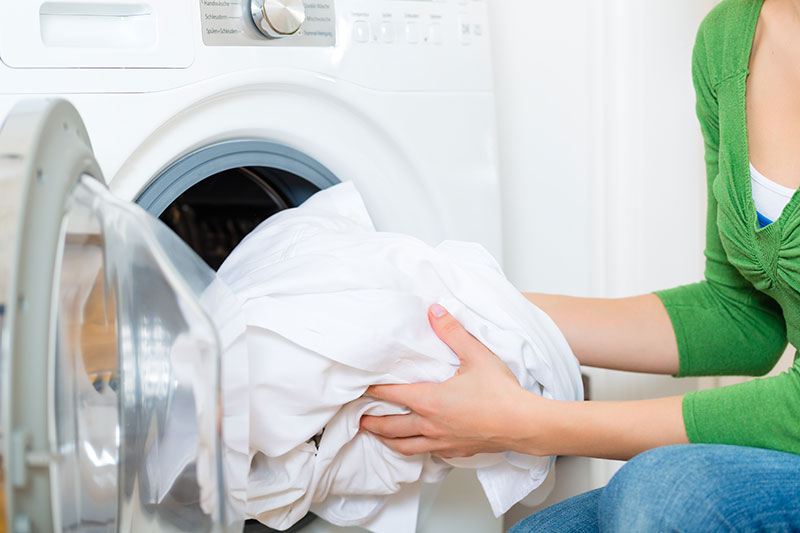 Risque d'incendie : pourquoi les sèche-linge sont particulièrement  dangereux